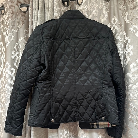 Burberry Black Quilted Women's Jacket Size Medium - Picture 2 of 10